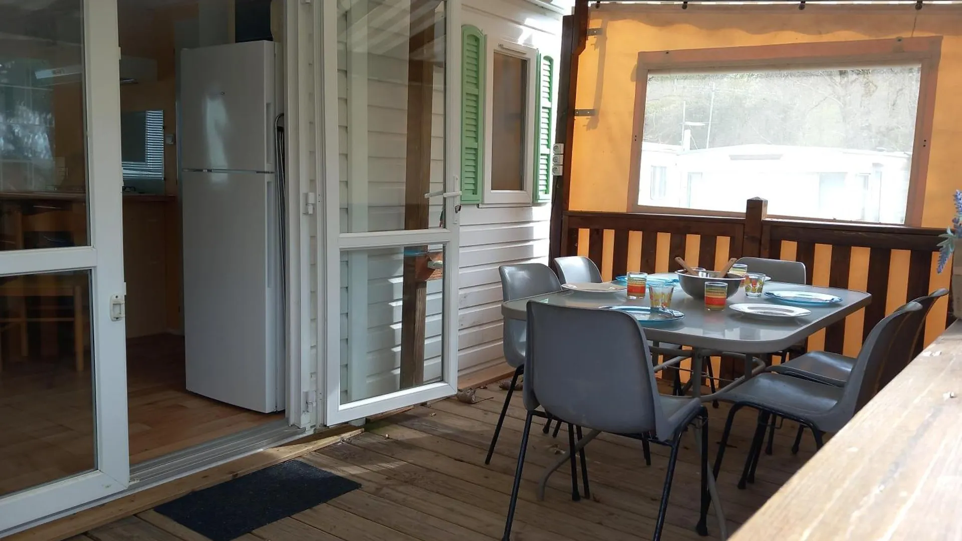 Mobil-Home Riviera Vaudreuille Campeggio